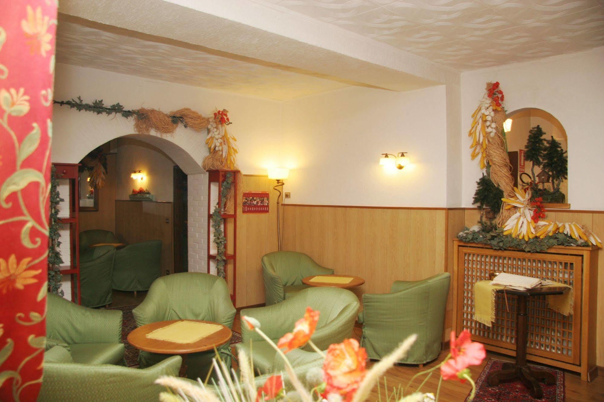 Hotel Garni Cavento Pinzolo